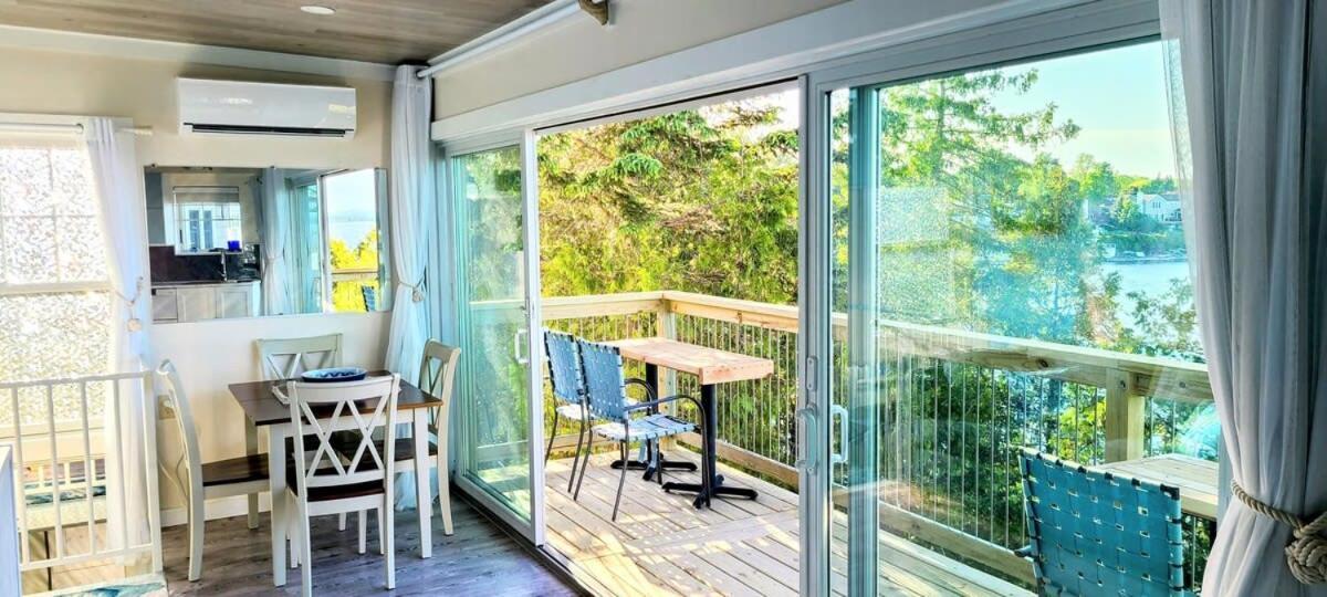 Loza House Coastal Design Unit With Lake & Mountain Views 普拉茨堡 外观 照片