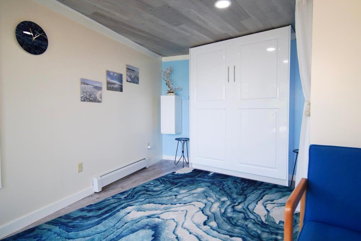 Loza House Coastal Design Unit With Lake & Mountain Views 普拉茨堡 外观 照片