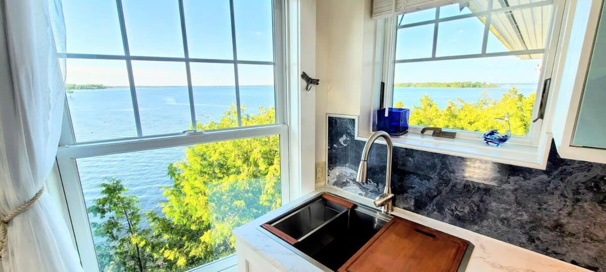 Loza House Coastal Design Unit With Lake & Mountain Views 普拉茨堡 外观 照片
